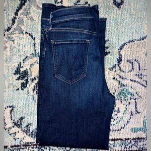 Dark-Wash Denim Mother Jeans!